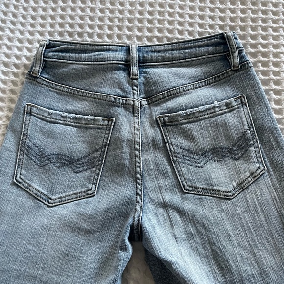 Idyllwind Light Blue Women's Jeans - Picture 6 of 6